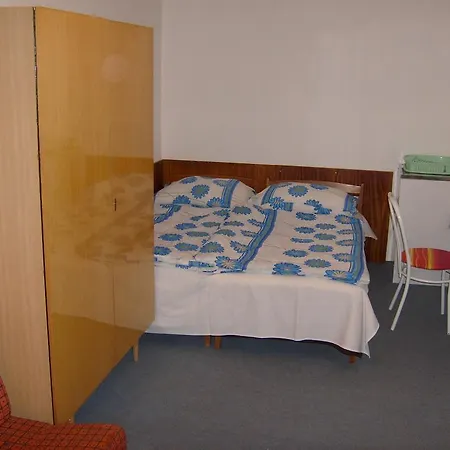 Toth Maganszallas ハイデゥソボスロー